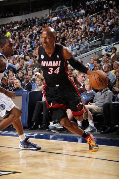 从高位策应 从高位策应