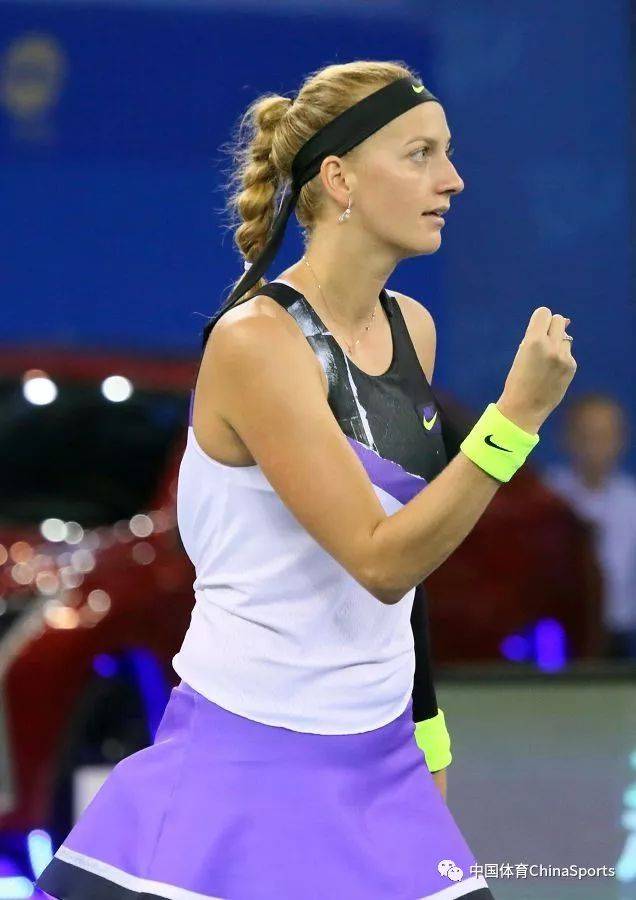 与巴萨续约 与巴萨续约